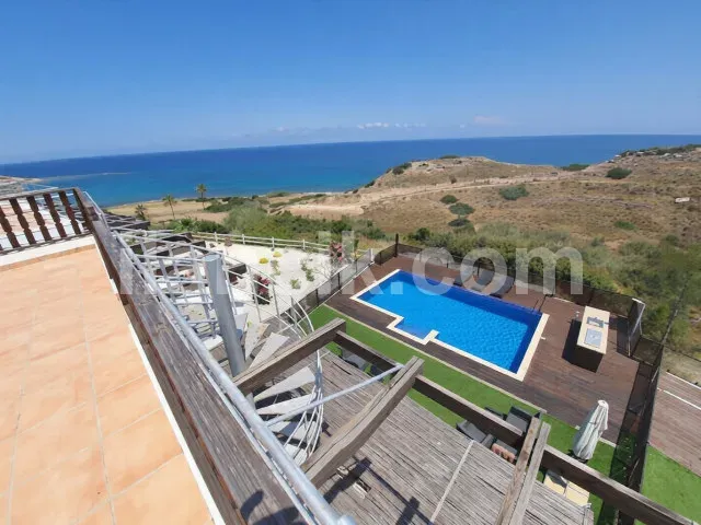 Satılık 5 Yatak Odalı Villa - Bahçeli, Girne - 7