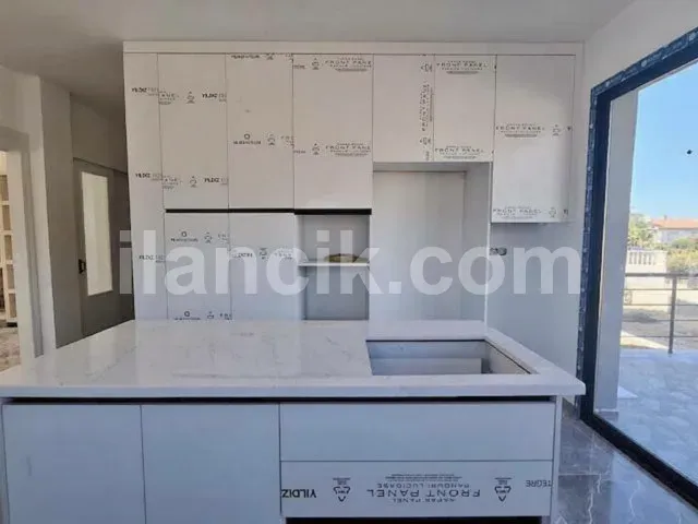 Alsancak'ta Satılık 3 Yatak Odalı Muhteşem Manzaralı Villa - 5