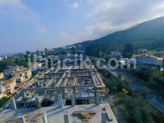 Alsancak'ta Satılık 2 Yatak Odalı Lüks Daire - 3