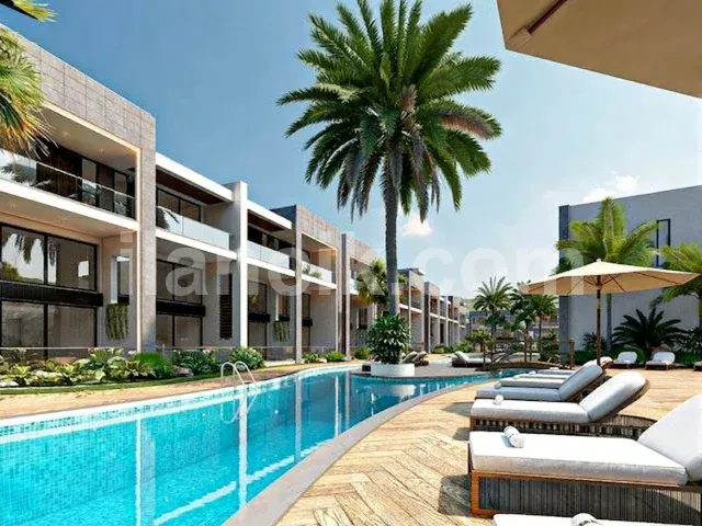 Karşıyaka'da Satılık 2 Yatak Odalı Daire - Spa ve Havuz