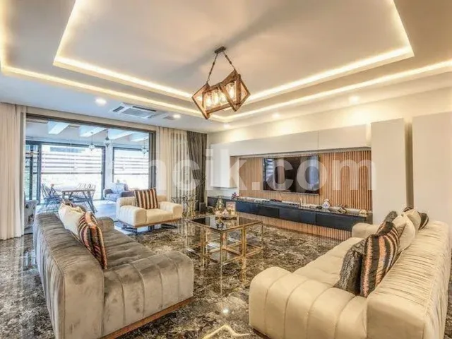 Edremit'te Denize Yakın Satılık Lüks Villa - 4