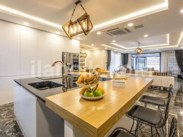 Edremit'te Denize Yakın Satılık Lüks Villa - 20