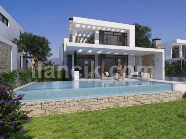 Çatalköy'de Satılık 3 Yatak Odalı Havuzlu Villa