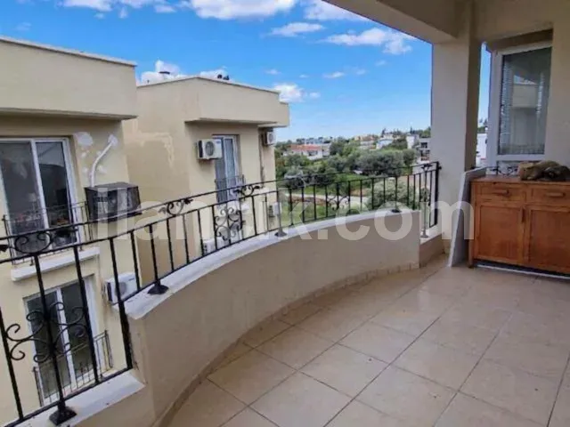 Alsancak'ta Satılık 2 Yatak Odalı Penthouse - 80 m² - 9