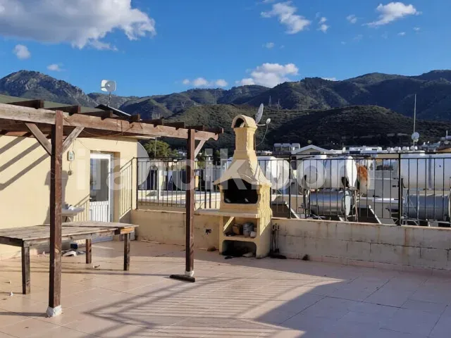 Alsancak'ta Satılık 2 Yatak Odalı Penthouse - 80 m² - 10
