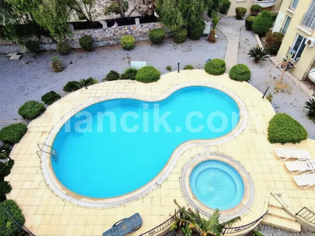 Alsancak'ta Satılık 2 Yatak Odalı Penthouse - 80 m² - 11