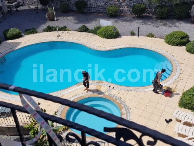Alsancak'ta Satılık 2 Yatak Odalı Penthouse - 80 m² - 12