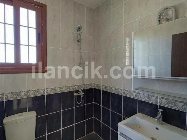 Lapta'da Satılık 4 Yatak Odalı Lüks Villa - 11