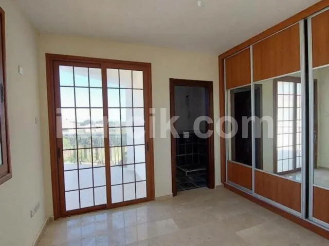 Lapta'da Satılık 4 Yatak Odalı Lüks Villa - 13