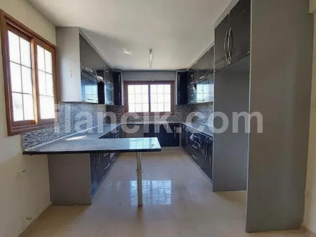 Lapta'da Satılık 4 Yatak Odalı Lüks Villa - 14