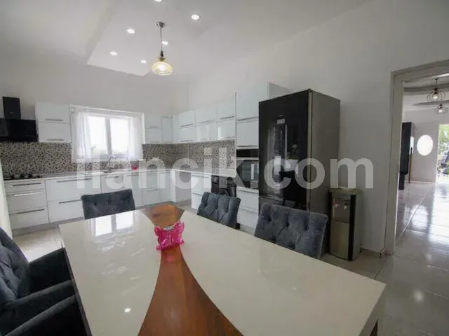Satılık 4 Yatak Odalı Villa - Edremit, Girne - 17