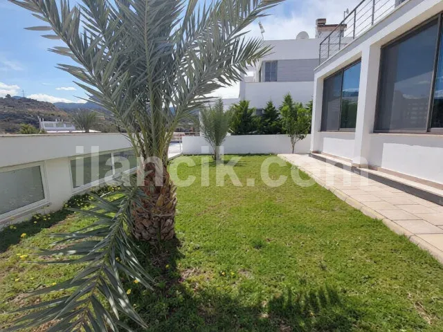 Alagadi'de Satılık 4 Yatak Odalı İki Katlı Müstakil Villa - 2