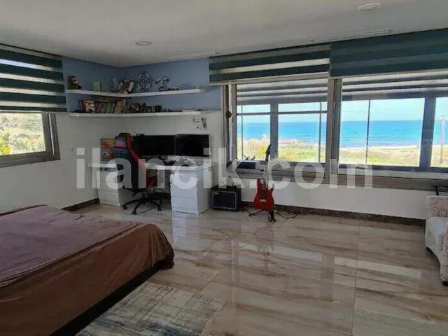 1 Dönüm Parsel Üzerinde, Denize Sıfır, Özel Havuzlu, 5+1, Eşsiz Villa! - 11