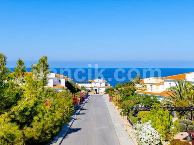 Satılık 5 Odalı Villa - Esentepe, Girne - 2