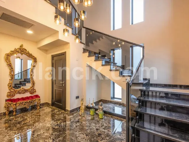Satılık 4 Yatak Odalı Lüks Villa - Edremit, Girne - 4