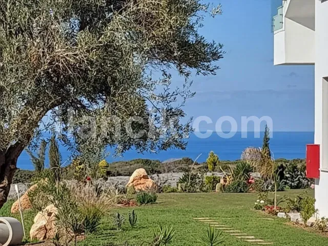 Satılık 3 Yatak Odalı Penthouse - Bahçeli, Girne - 6
