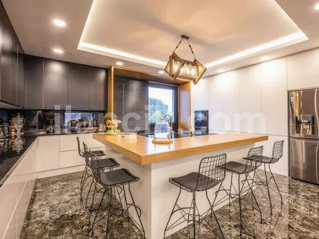 Satılık 4 Yatak Odalı Lüks Villa - Edremit, Girne - 9