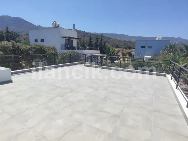 Bahçeli'de Satılık 3 Odalı Villa - Girne - 8
