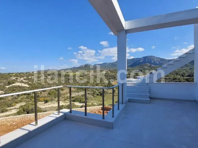 Satılık 3 Yatak Odalı Penthouse - Bahçeli, Girne - 18
