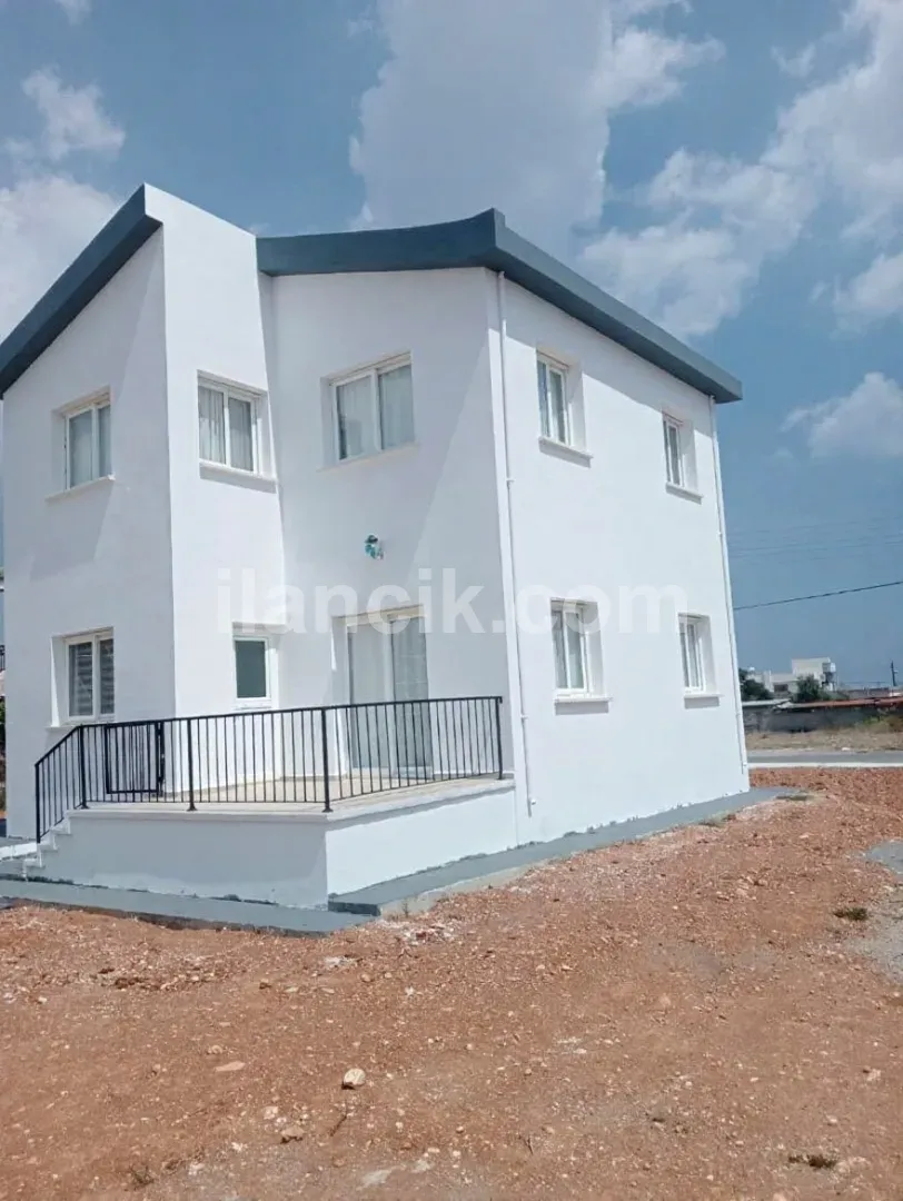 İSKELE ÖTÜKEN SATILIK EŞYASIZ 3+1 MÜSTAKİL EV - 2