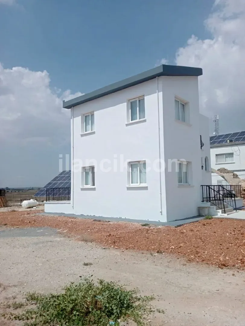 İSKELE ÖTÜKEN SATILIK EŞYASIZ 3+1 MÜSTAKİL EV - 3