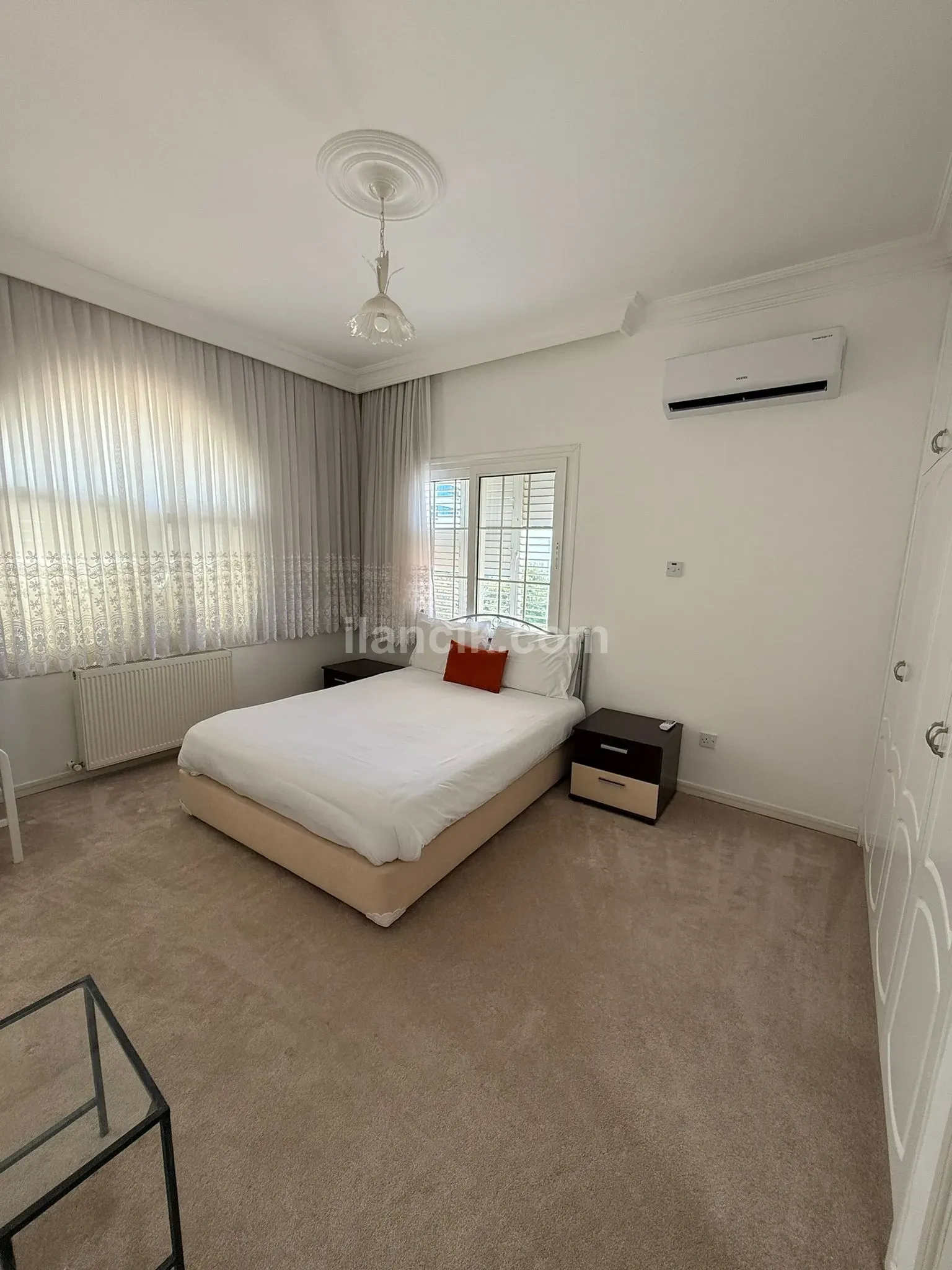 Girne Karşıyaka bölgesinde 3+1 günlük havuzlu kiralık villa - 8