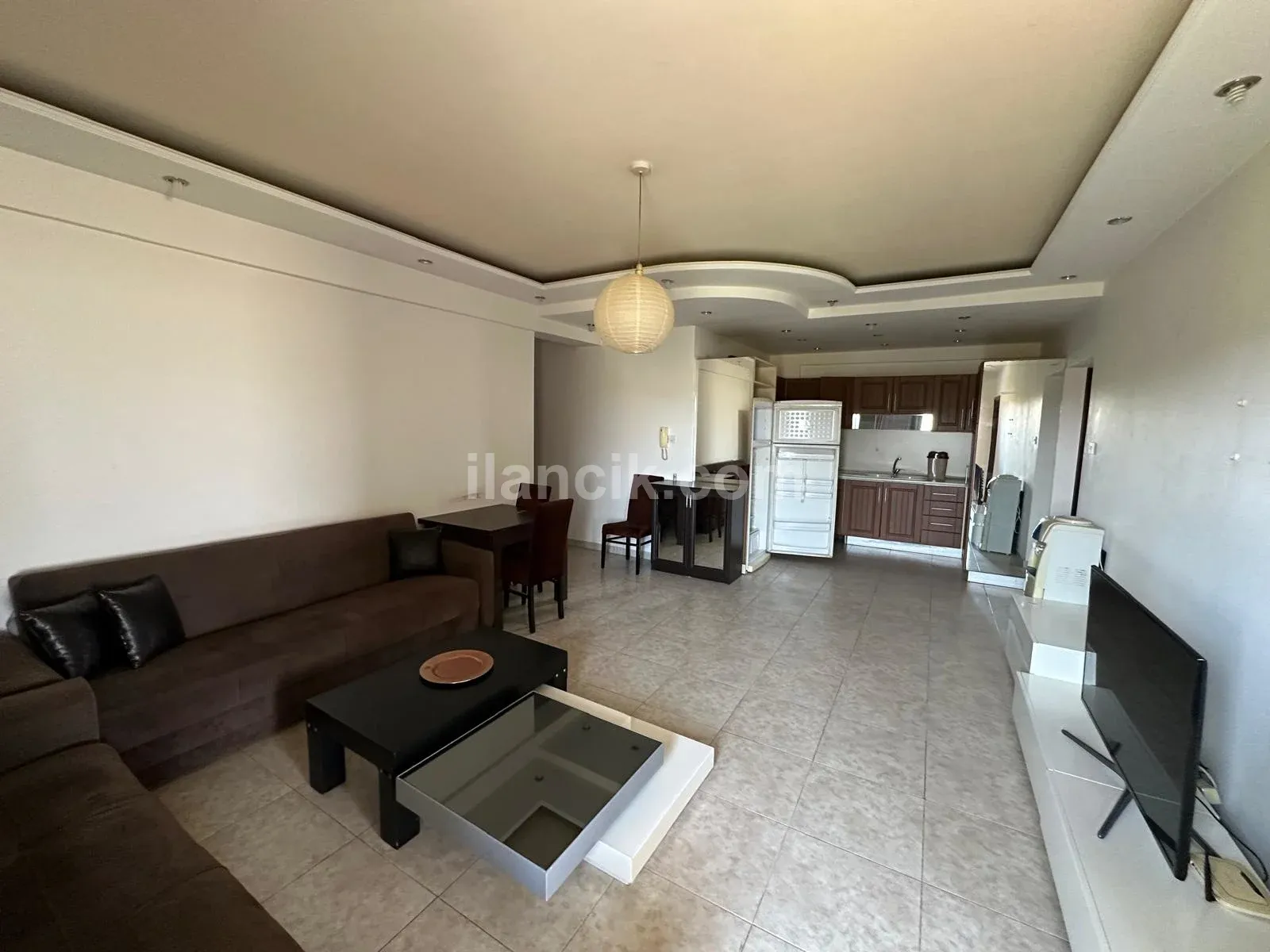 Mağusa Karakol Bölgesinde 3+1 Kiralık Daire - 7