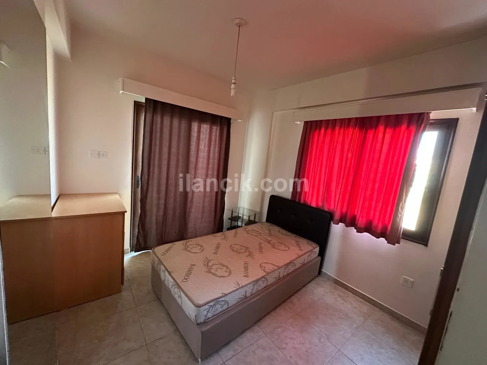 Mağusa Karakol Bölgesinde 3+1 Kiralık Daire - 8