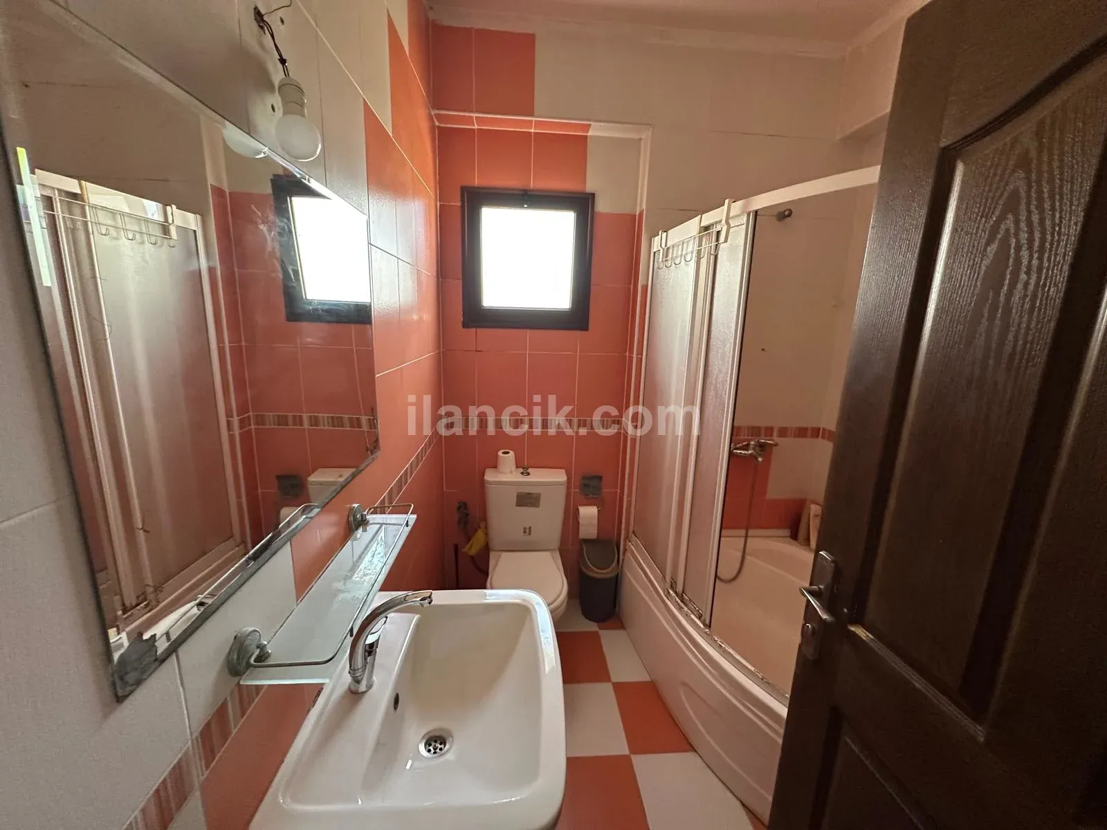 Mağusa Karakol Bölgesinde 3+1 Kiralık Daire - 10