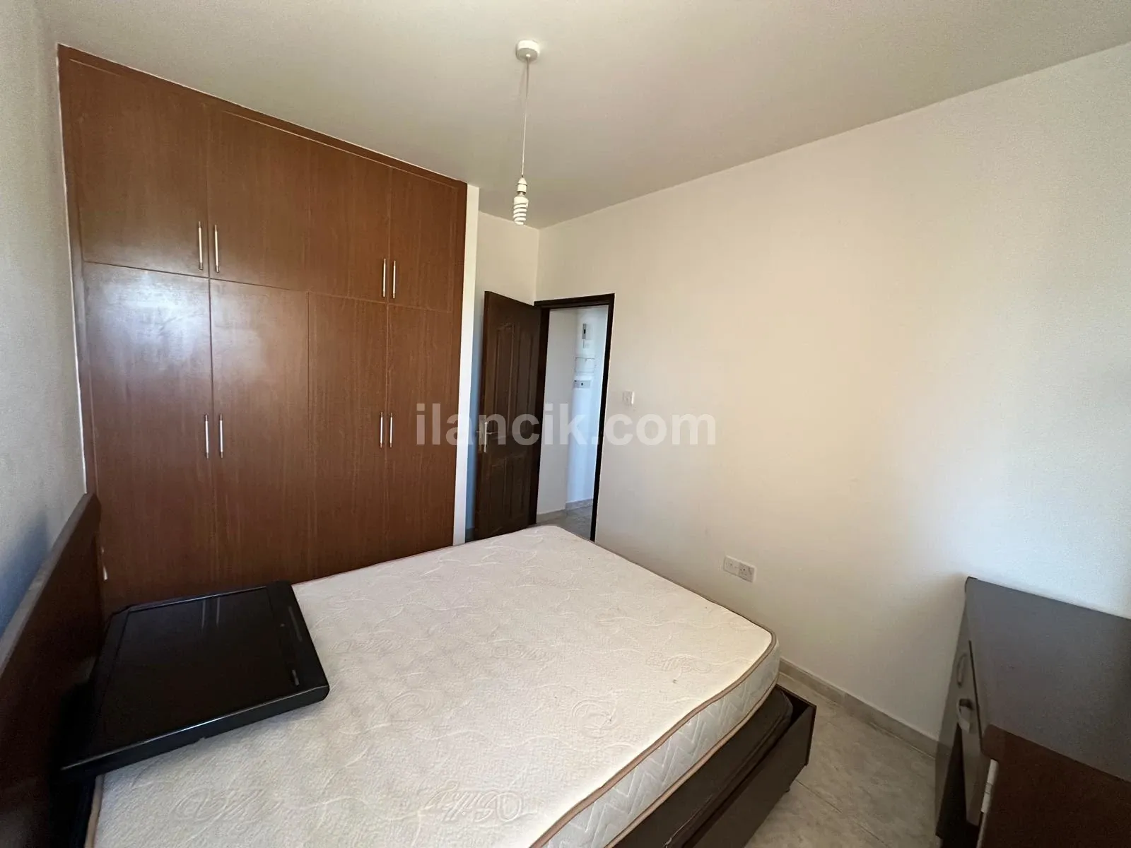 Mağusa Karakol Bölgesinde 3+1 Kiralık Daire - 13